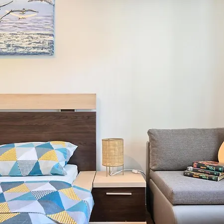 Apartment Mestrovic With Heated Swiming Pool- Near Split *