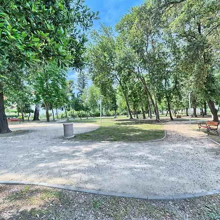 Mestrovic With Heated Swiming Pool- Near Split Apartment