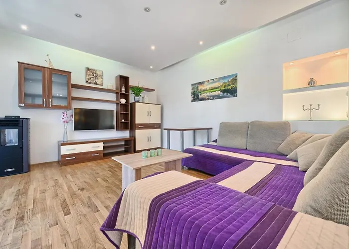 Apartmán Mestrovic With Heated Swiming Pool- Near Split Kaštela