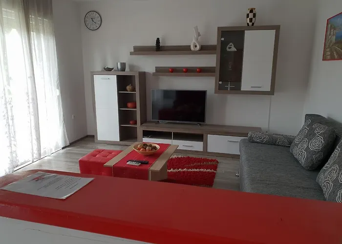 Apartmán Mestrovic With Heated Swiming Pool- Near Split Kaštela