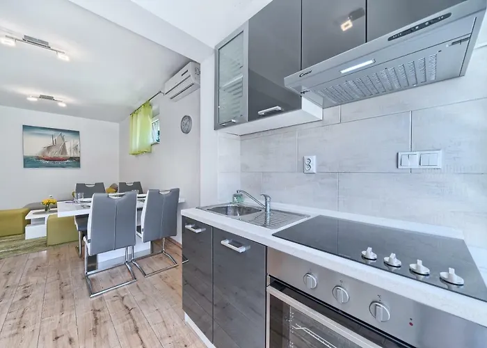 Apartmán Mestrovic With Heated Swiming Pool- Near Split *