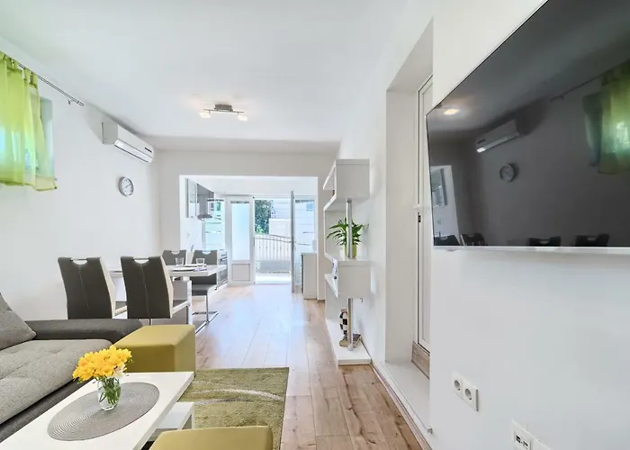 Apartmán Mestrovic With Heated Swiming Pool- Near Split *